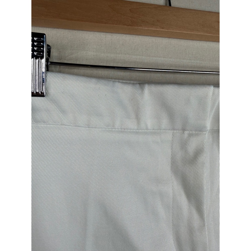 NWT 7th Avenue Bermuda Short size 18 White - Picture 6 of 12